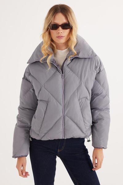 Tudors Women's Oversize Wide Cut Puffer Stand Collar Anthracite Coat