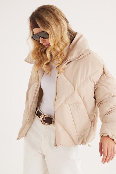 Tudors Women's Oversize Wide Cut Puffer Stand Collar Beige Coat