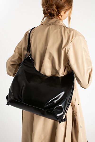 Mortanya Γυναικεία τσάντα ώμου με επένδυση από δερμάτινο γυαλιστερό