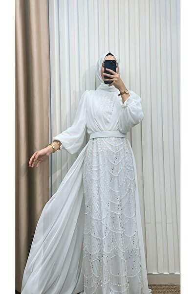 MERVE TESETTÜR Boncuk İşlemeli Pelerinli Abiye