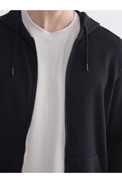 LC Waikiki Λαμπερές επιλογές από το Shining Store |   Ανδρικό μακρυμάνικο φούτερ με φερμουάρ και κουκούλα