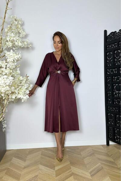 gesmoda G1515 Rochie de design din satin cu decolteu în V Prune