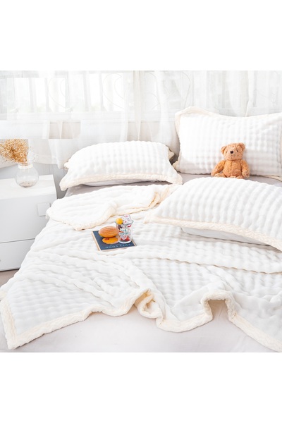 CHIRASO CHIRASO Blanket Set, soft and fluffy, made of plush microfiber, 200x230 cm and 2 Pillowcases 52x78 cm