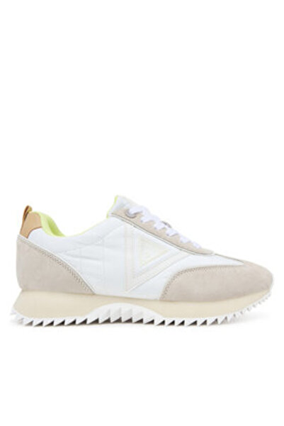 Guess Teniși bej pentru femei FLTBAISUE12