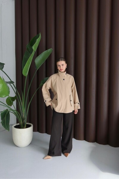 EFİL Collared Poncho. Trench Coat