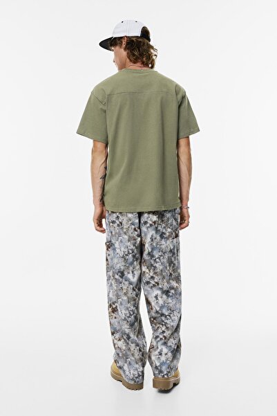 Pull & Bear T-shirt with nylon pocket