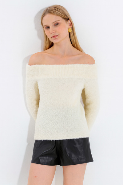 NATUFIAN STORE Women's Madonna Collar Soft Bearded Basic Knitwear Blouse Sweater
