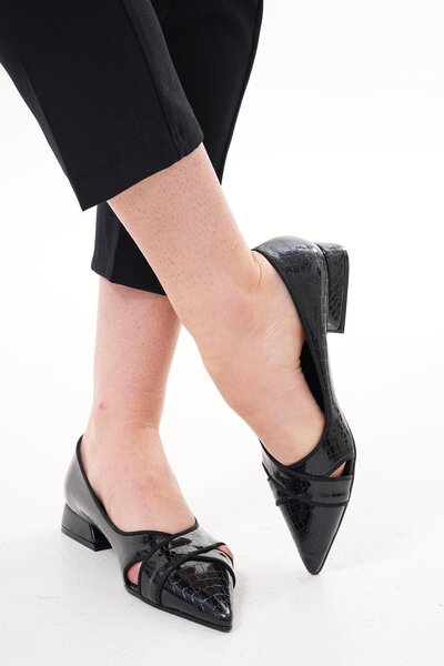 golden heel Black Printed Patent Leather 2cm Heel Pointed Toe Stiletto Heels Shoes