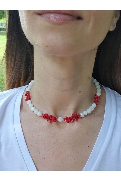 Abundo Necklace made of white jade stones and coral twigs with 925 silver accessories, 41 cm