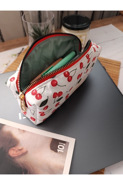 ÖZLEM HANDMADE Cherry Patterned Pencil Case