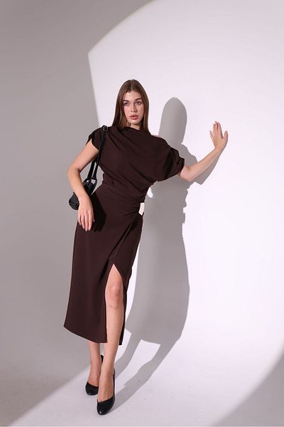 LAMAZONEEXXEN Modern Draped'Brown' Small Size Midi Dress with Waist Buckle
