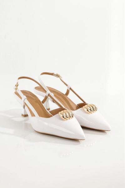 BAYRAMOĞLU KUNDURA Byk Closed Toe Gold Buckle Detail Bordo Heel Stylish Shoes