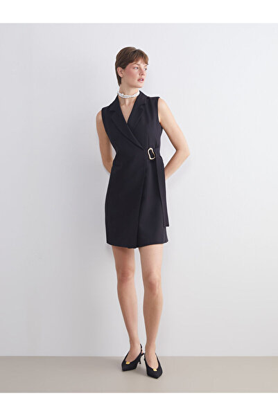 LC Waikiki Rochie mini-jachetă neagră cu decolteu petrecut în V catarame metalice