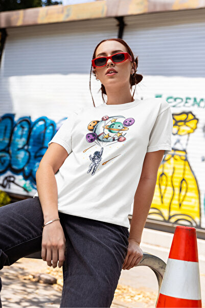 Bigonya Balloon Astronaut Printed, Unisex Design T-Shirt