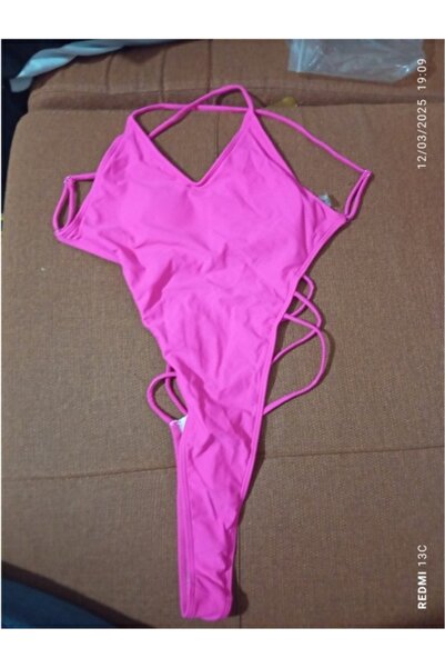 SH pembe kadın mayokini