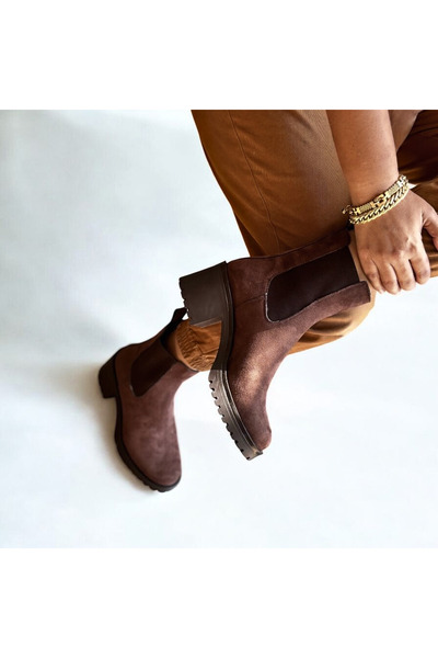 NE&VE SHOES Kahve Lüx Süet İki Yandan Lastikli Kalın Topuklu Yuvarlak Burunlu Kadın Chelsea Bot
