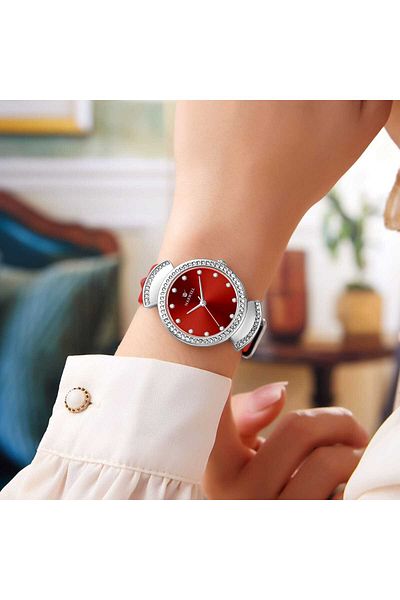 Re Women's watch with distinctive specifications