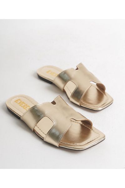 EVEREST SHOES Gold Flat Bottom Summer Women's Slippers
