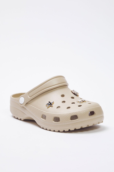 TRENDYOL SHOES Bej Aur Cataramă Accesoriu Detaliat Talpă ușoară Femei Eva Sandale închise în față Papuci TAKSS25SD00033