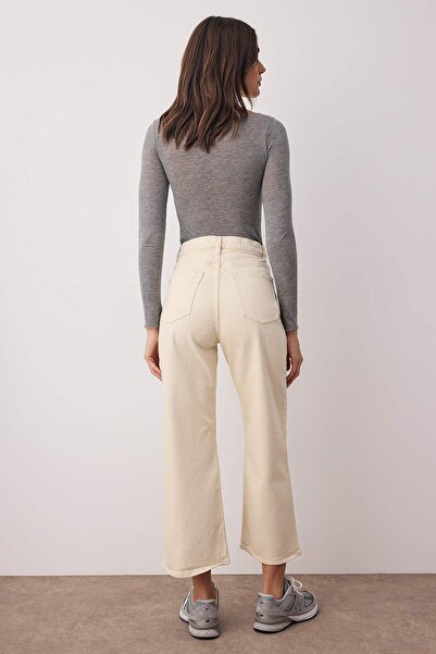 Trendyol Collection Ecru High Waist Ankle Length Culotte 100% Cotton Jeans Twoaw26Je00190