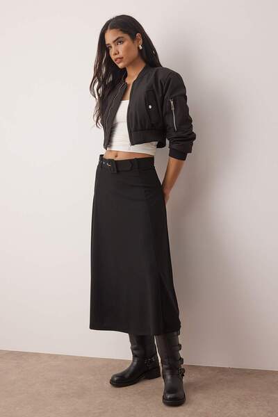 Trendyol Collection Black Belt Detail Skater Maxi Stretchy Knitted Skirt Twoaw26Et00067