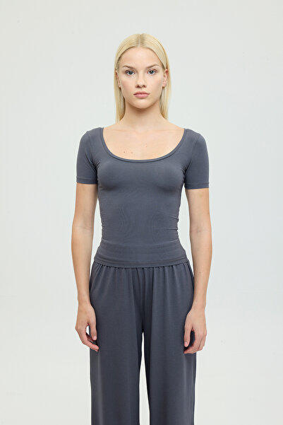 SHEISMONO Ultra Soft Οβάλ Λαιμόκοψη Μπλούζα καπνιστή