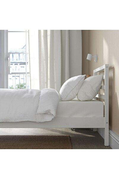 IKEA Masif çam ağacı tek kişilik karyola, beyaz vernikli, Uzunluk: 209 cm  Genişlik: 98 cm