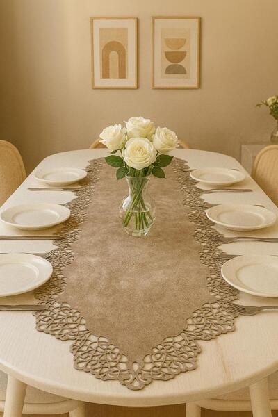 Ergüven Home Молочно-коричнева замшева тканинна доріжка для столу розміром 40...