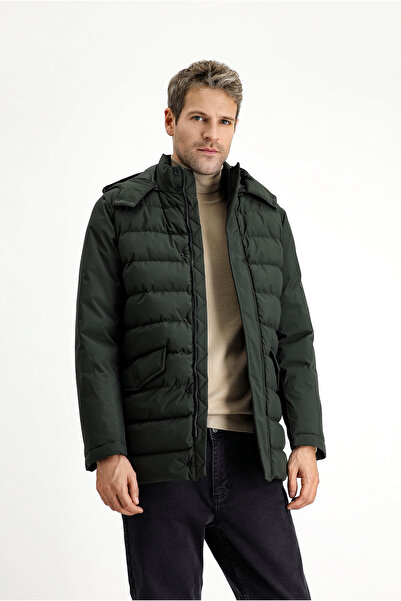 Kiğılı Спортивний пуховик з капюшоном, облягаючий крій Slim Fit