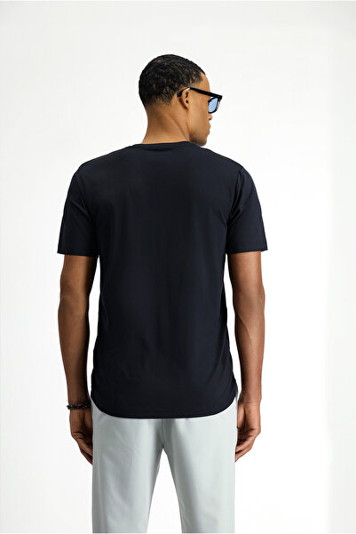 Kiğılı Μπλουζάκι με μονό ζέρσεϊ με λεπτή εφαρμογή με λαιμόκοψη