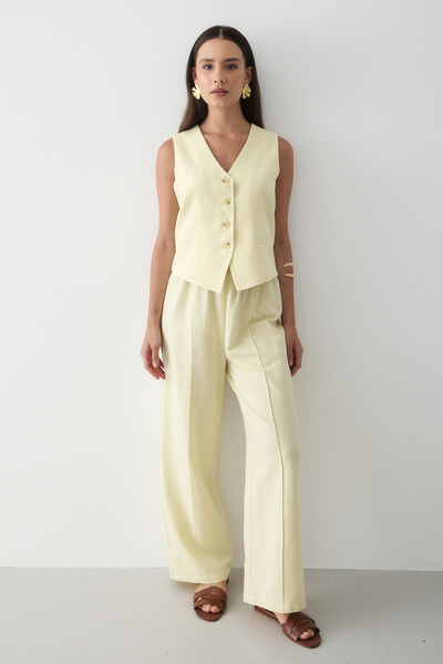 JASTE سترة نسائية صفراء بأزرار وبنطلون بخصر مطاطي من الكتان