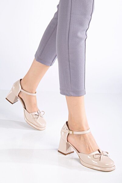 MaskButik Beige Sasha Heeled Patent Leather Shoes