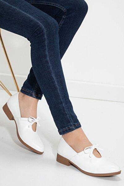 MaskButik Beatrice Білі туфлі на низьких підборах