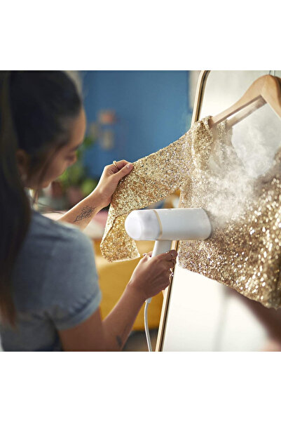 Philips Handheld Straightener with Compact and Foldable Solution