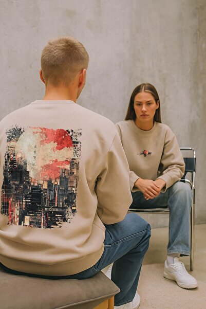 By Caspita Fashion Lenithra City Back Štampano Unisex Oversize kroj Bež majica