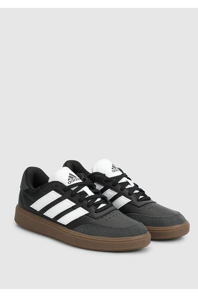 adidas Courtblock