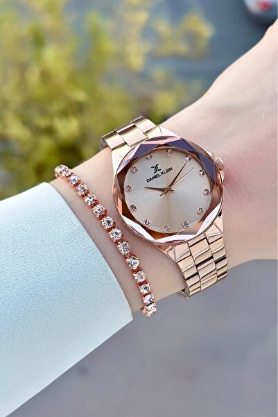 Daniel Klein ساعة يد نسائية بسوار قابل للتعديل بلون وردي وسوار هدية Dkgnct439