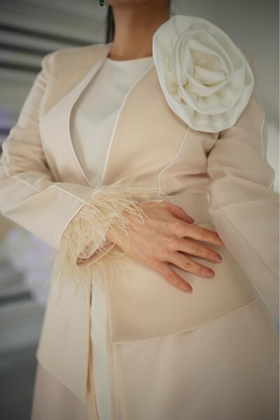 White Corner 2967 ÇİÇEK DETAYLI ORGANZE TASARIM ABAYA