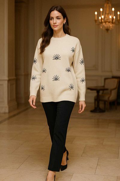 ASEZ BUTİK Women's Oversize Patterned Knitwear Sweater – Cream/Black