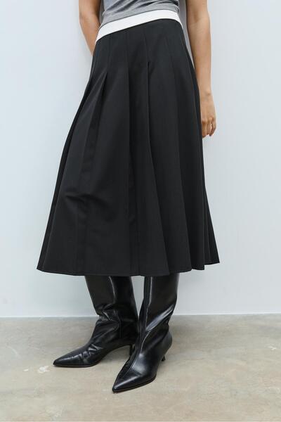 Stradivarius Midi skirt with box pleats
