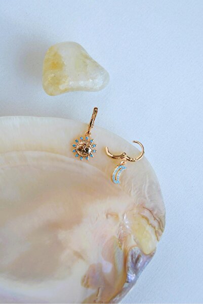 Sacce Scarves&Accessories Ay ve Güneş Charmlı Asimetrik Küpe – Firuze Mavi