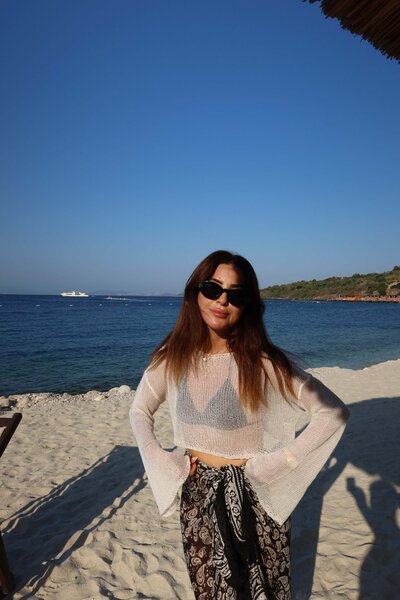 Özge Özgenç Oversize Crop Knitwear Blouse