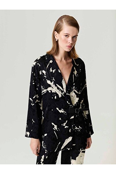 Nocturne Belt Detailed Jacket