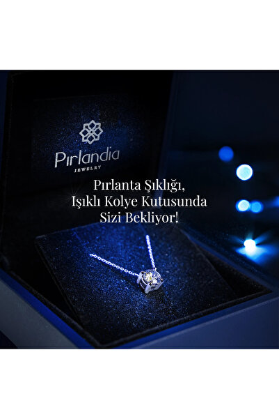 Pırlandia 0,03 Karat Pırlanta A Harfi Kolye