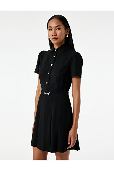 Koton Mini rochie pliată cu guler polo cu mânecă scurtă, cu butoane și accesorii metalice