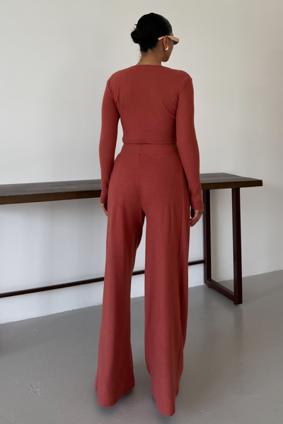 MODAGEN Női csempe mintás, kerek nyakú blúz és alsó felső nadrág interlock szett