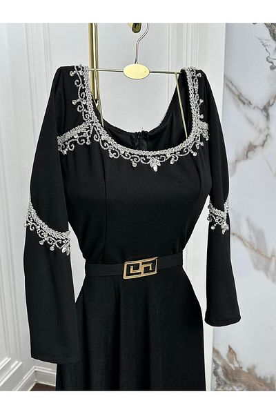leevan fashion Long black dress with embroidered sleeves and an elegant belt