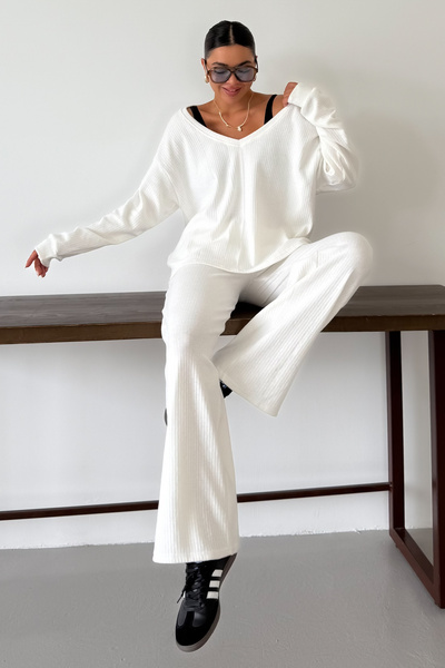 MODAGEN Women's White Wide V Neck Long Sleeve Bottom-Top Pants Suit