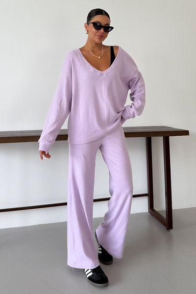 MODAGEN Women's Lilac Wide V Neck Long Sleeve Bottom-Top Pants Suit