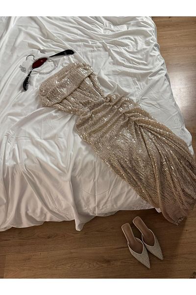leevan fashion Luxury beige sequin evening dress with elegant design